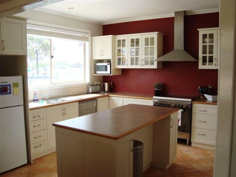 12 Muscat Street, Merredin WA 6415