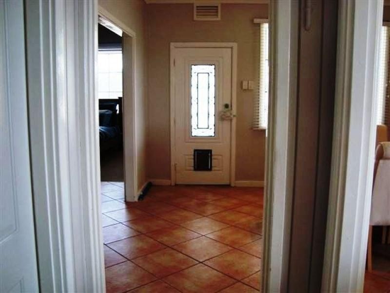 12 Muscat Street, Merredin WA 6415