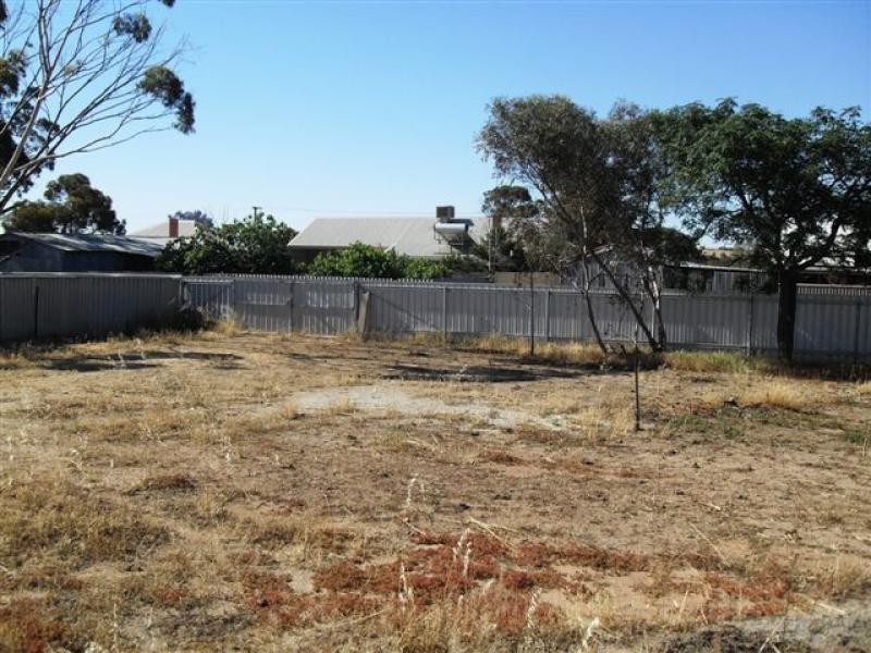 12 Muscat Street, Merredin WA 6415