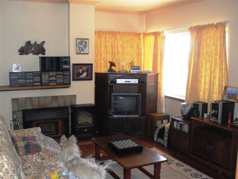 15 Woolgar Avenue, Merredin WA 6415