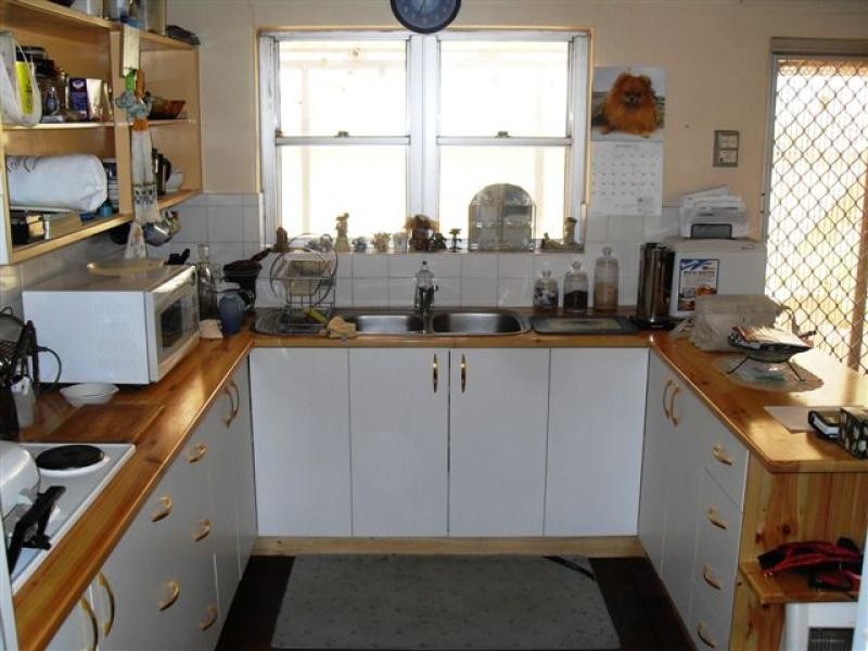 15 Woolgar Avenue, Merredin WA 6415