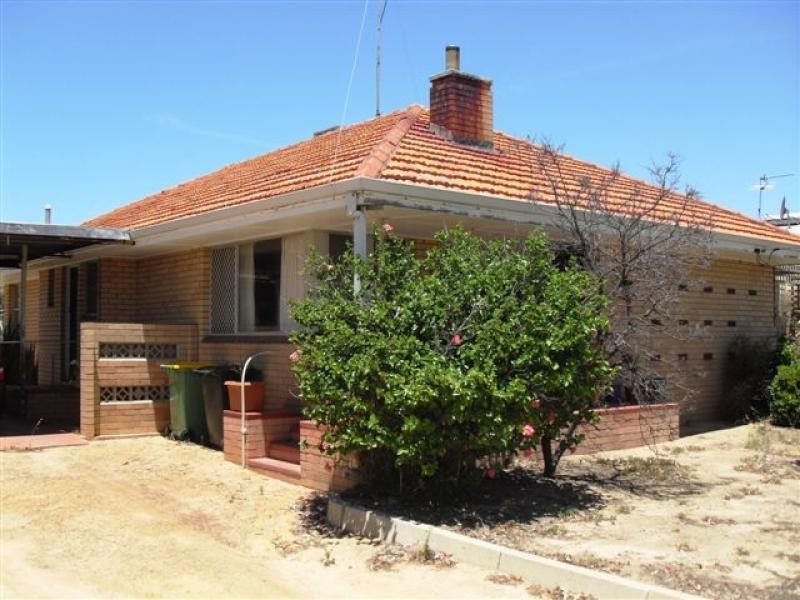 15 Woolgar Avenue, Merredin WA 6415