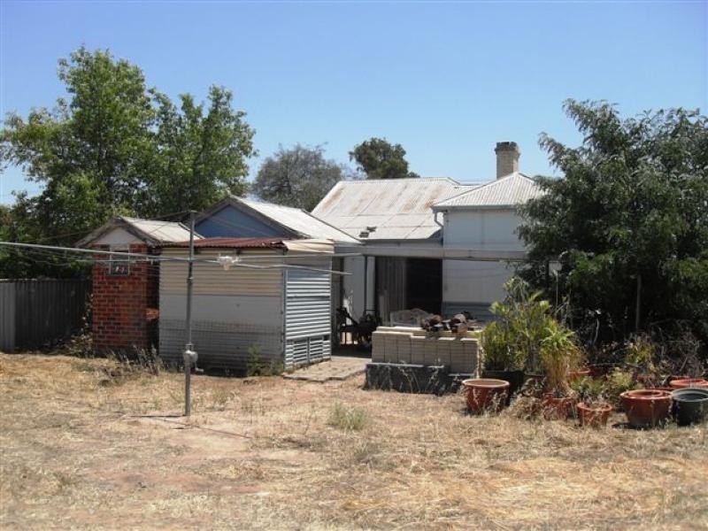 105 Todd Street, Merredin WA 6415