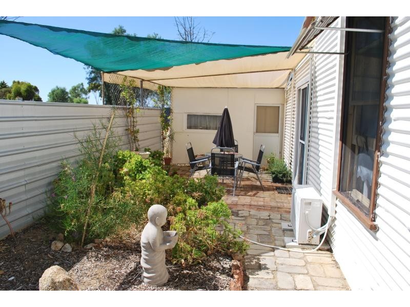 66 Forrest Street, Kellerberrin WA 6410