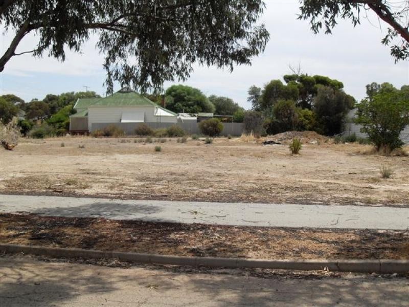 15 Mitchell Street, Kellerberrin WA 6410