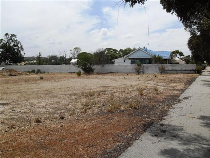 15 Mitchell Street, Kellerberrin WA 6410