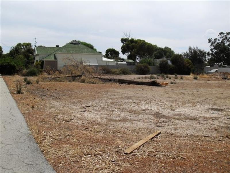 15 Mitchell Street, Kellerberrin WA 6410