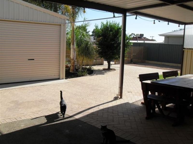 9 Boyd Street, Merredin WA 6415