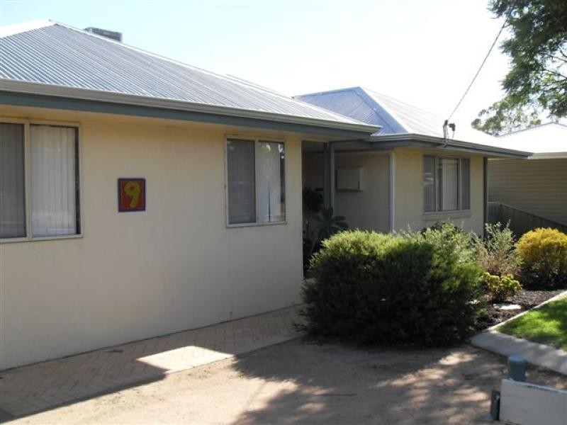 9 Boyd Street, Merredin WA 6415