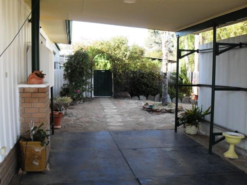 2 Boyd Street, Merredin WA 6415