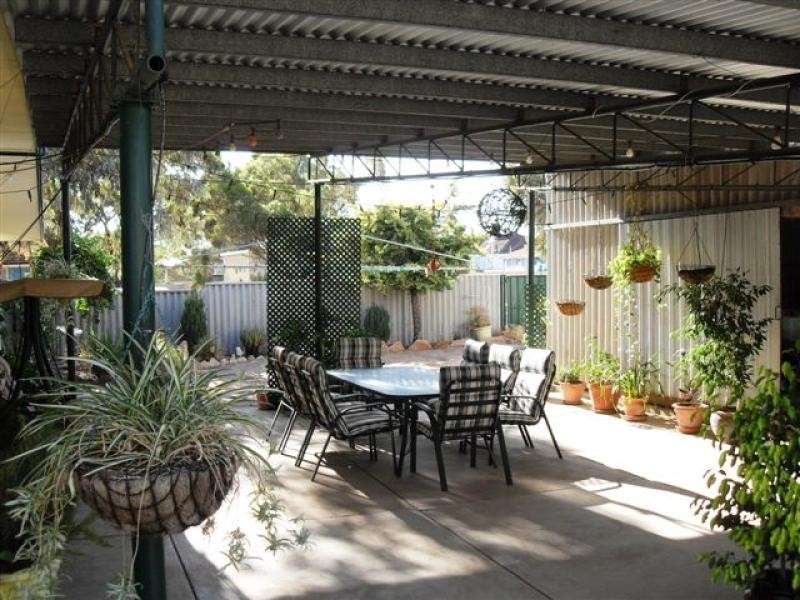 2 Boyd Street, Merredin WA 6415