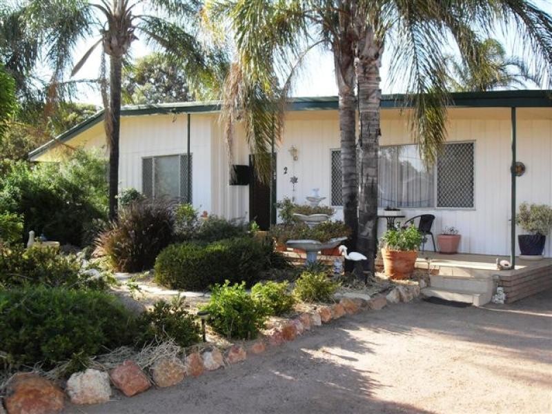 2 Boyd Street, Merredin WA 6415