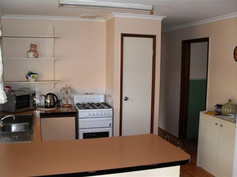 27 Taurus Street, Southern Cross WA 6426