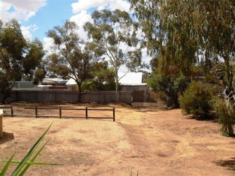 27 Taurus Street, Southern Cross WA 6426