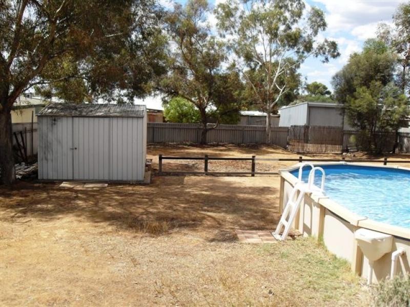 27 Taurus Street, Southern Cross WA 6426