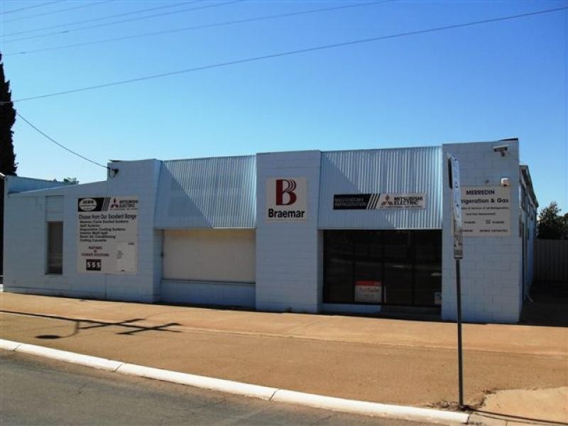 37 Bates Street, Merredin WA 6415