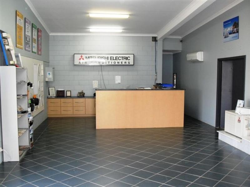 37 Bates Street, Merredin WA 6415