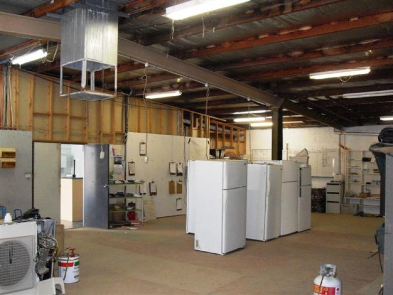 37 Bates Street, Merredin WA 6415