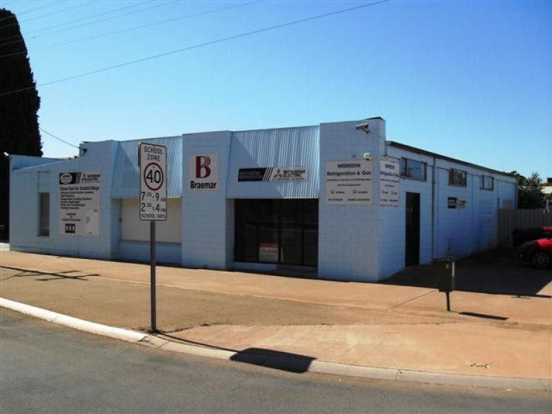 37 Bates Street, Merredin WA 6415