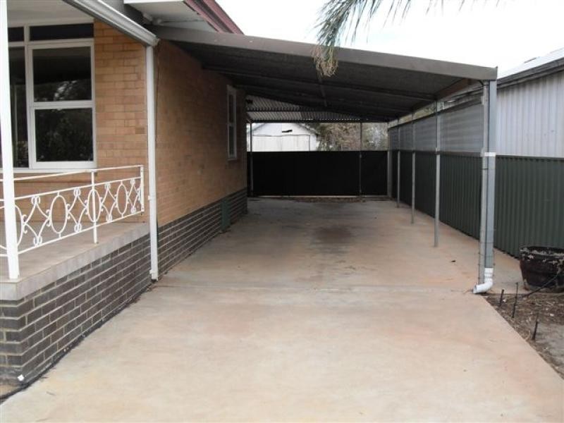 43 South Avenue, Merredin WA 6415