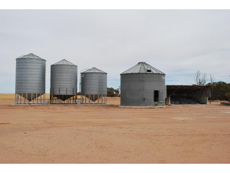 Warralakin WA 6421