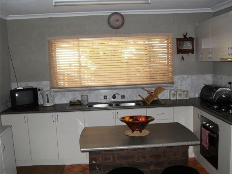 40 Gamenya Avenue, Merredin WA 6415