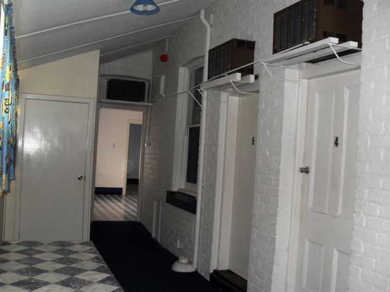 35 Bates Street, Merredin WA 6415