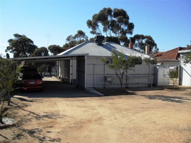 3 Bower Street, Merredin WA 6415
