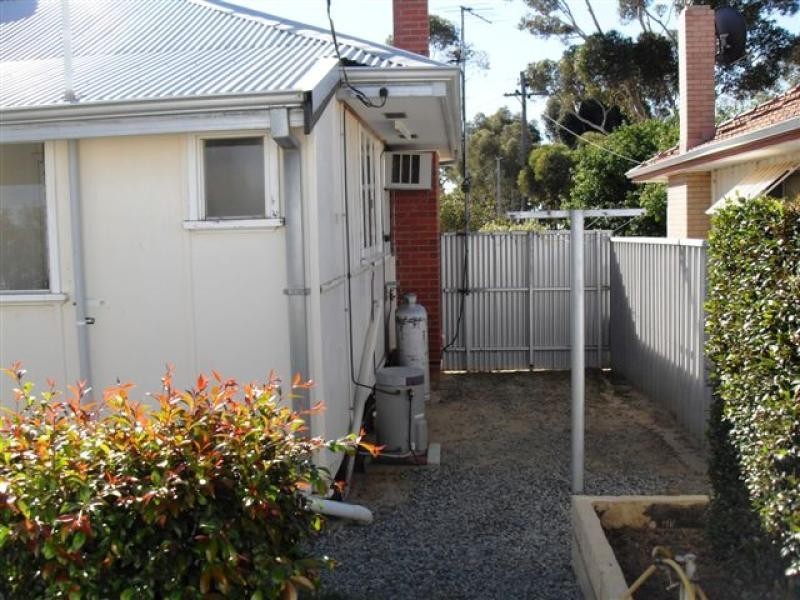 3 Bower Street, Merredin WA 6415