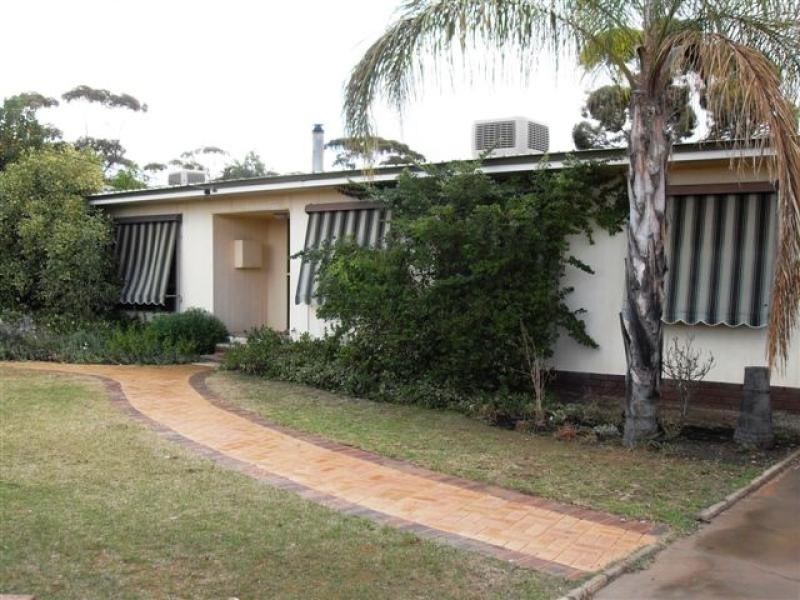 12 Omega Street, Southern Cross WA 6426