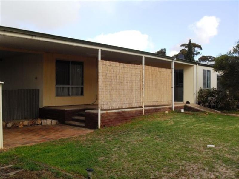 12 Omega Street, Southern Cross WA 6426