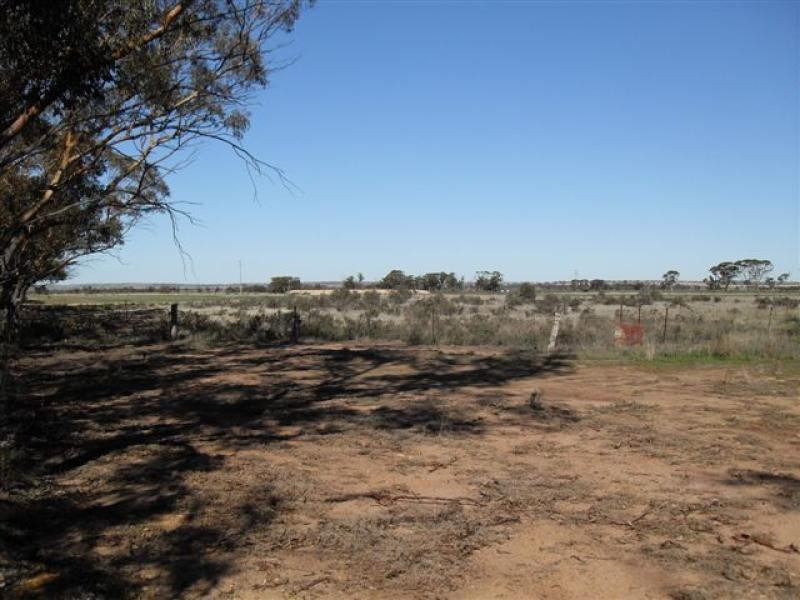 Lot 100/ Great Eastern Highway, Kellerberrin WA 6410