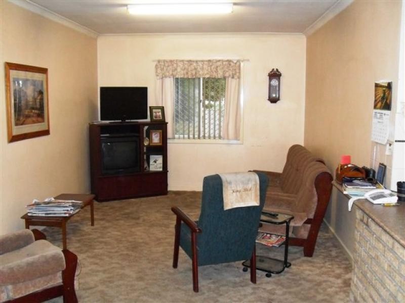 2 Coronation Street, Merredin WA 6415