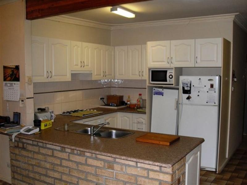 2 Coronation Street, Merredin WA 6415