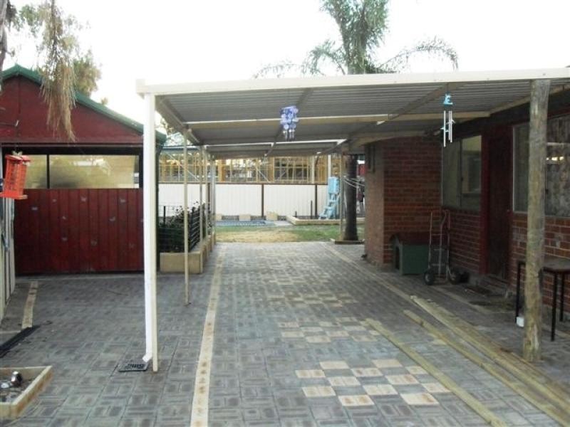 91 Cunningham Street, Merredin WA 6415