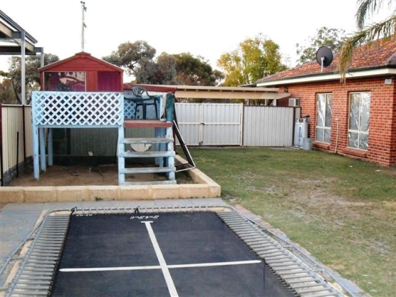 91 Cunningham Street, Merredin WA 6415