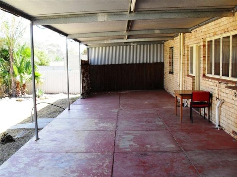 27 Hay Street, Merredin WA 6415