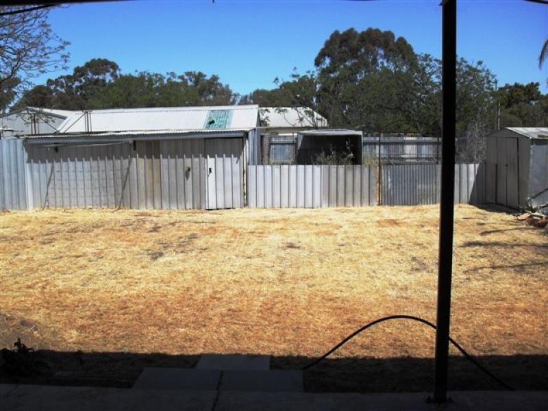27 Hay Street, Merredin WA 6415