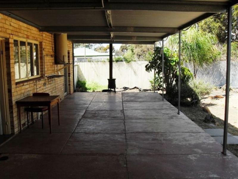27 Hay Street, Merredin WA 6415