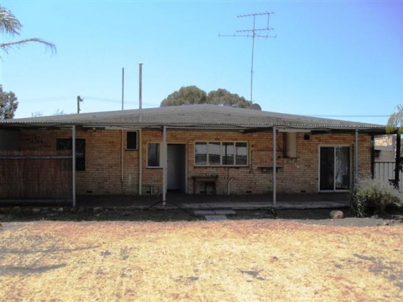 27 Hay Street, Merredin WA 6415