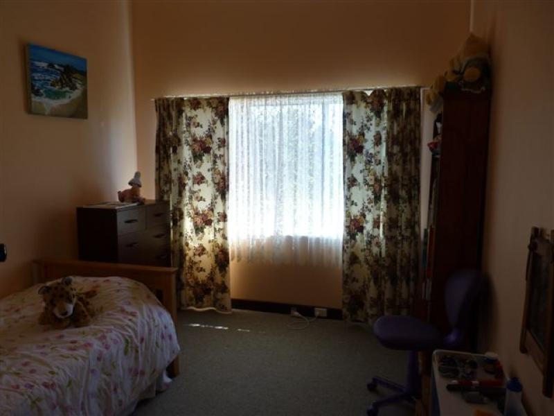 47 Cunningham Street, Merredin WA 6415