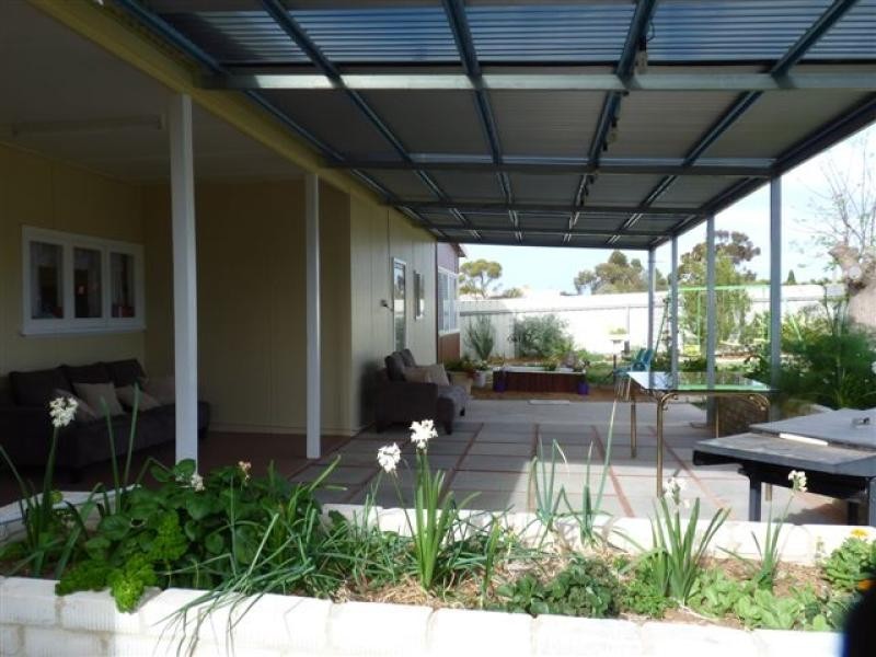 47 Cunningham Street, Merredin WA 6415