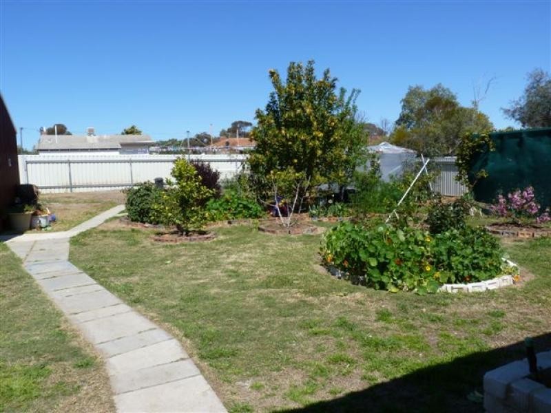 47 Cunningham Street, Merredin WA 6415