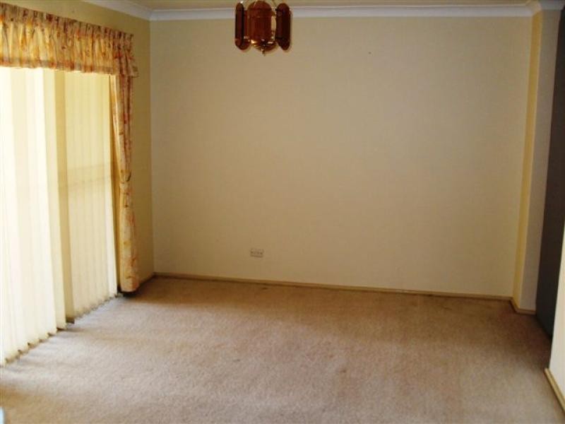 5 Cowan Way, Merredin WA 6415