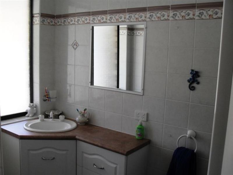 85 Bates Street, Merredin WA 6415