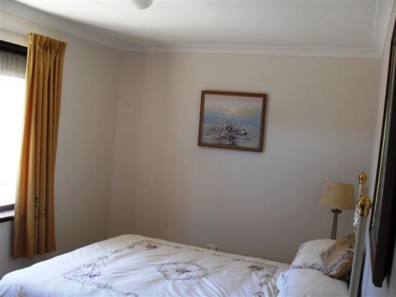 85 Bates Street, Merredin WA 6415