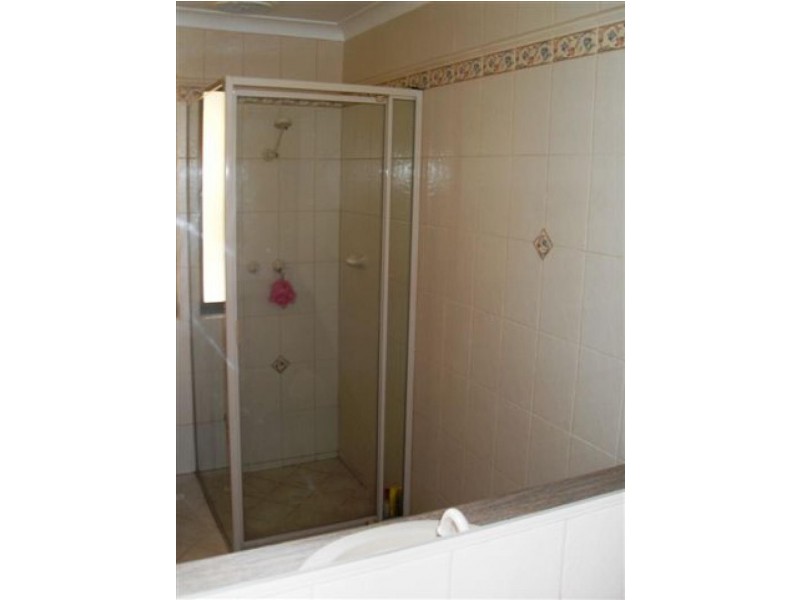 85 Bates Street, Merredin WA 6415