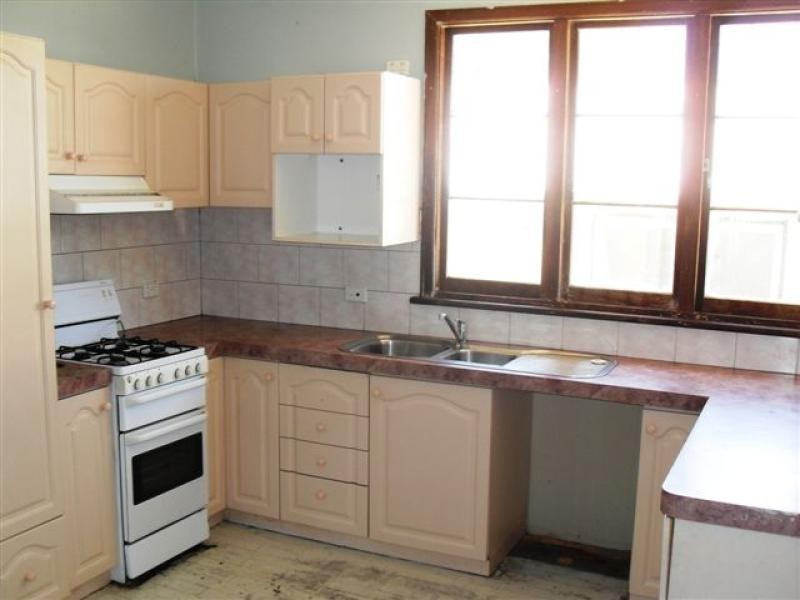 21 Woolgar Avenue, Merredin WA 6415