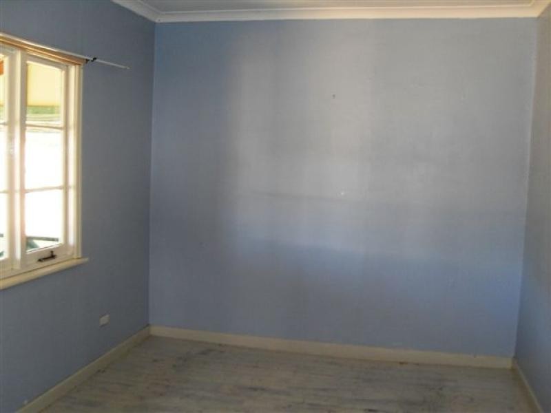 21 Woolgar Avenue, Merredin WA 6415