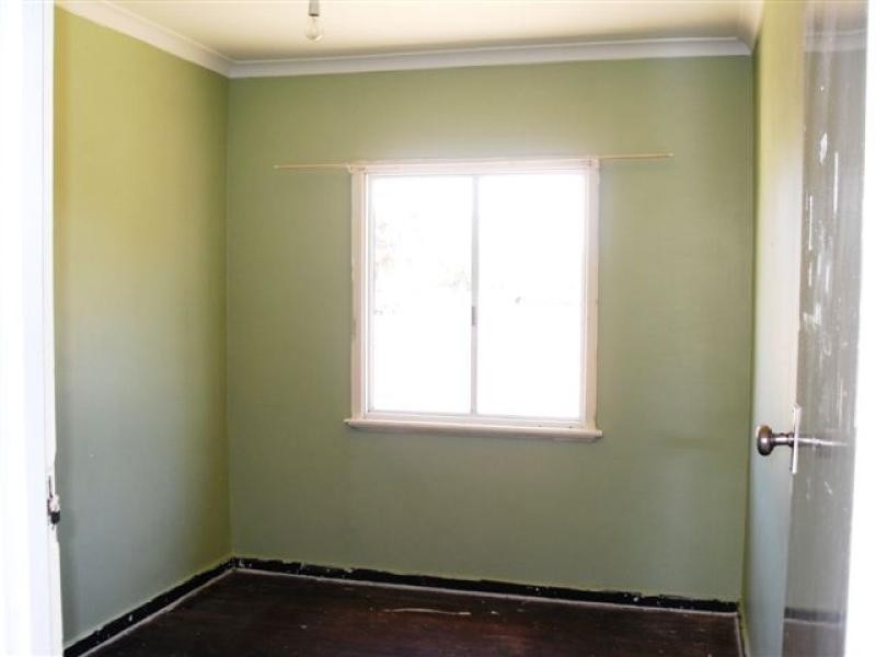 21 Woolgar Avenue, Merredin WA 6415